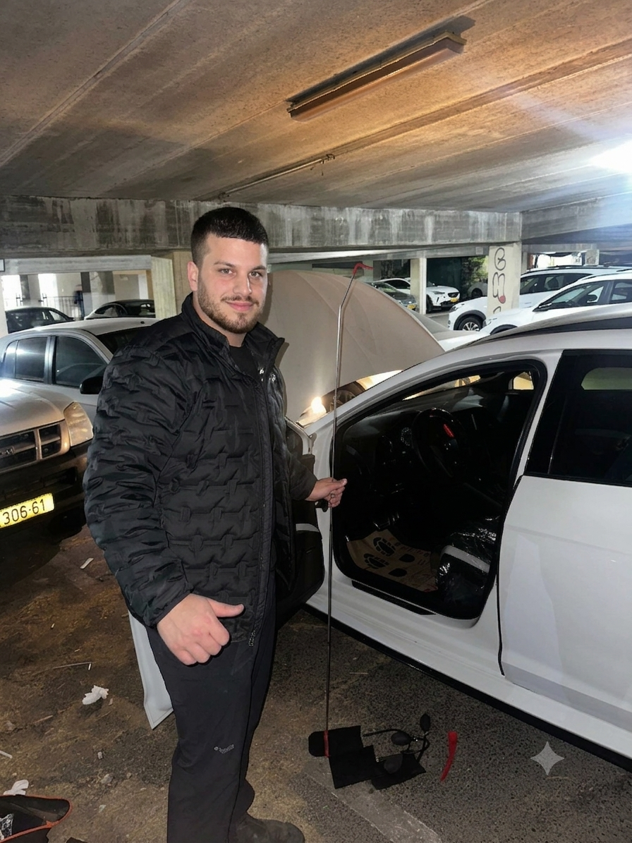 גימי המנעולן, מנעולן רכב בעפולה ובגליל